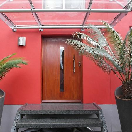 Red Square Home Претория Экстерьер фото