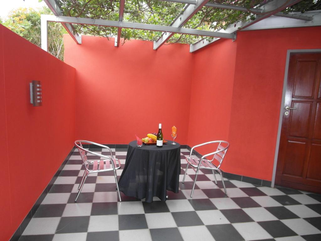 Red Square Home Претория Экстерьер фото