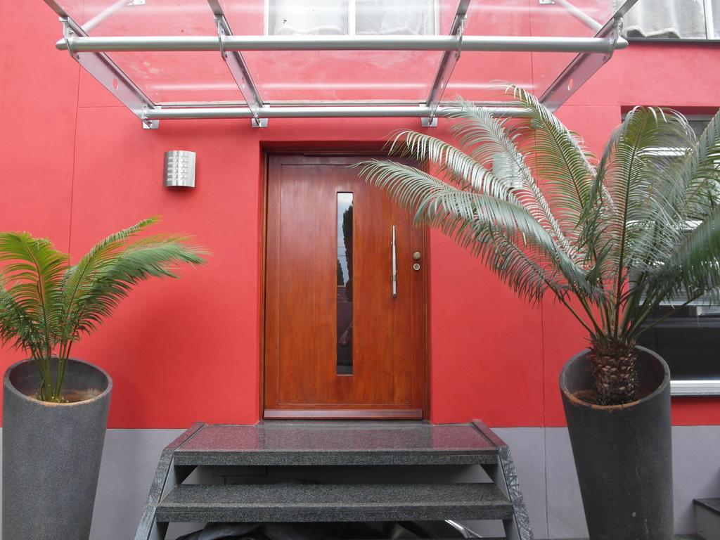 Red Square Home Претория Экстерьер фото