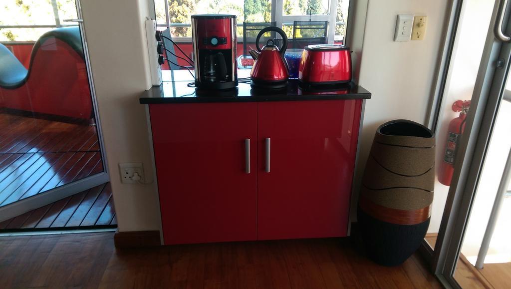 Red Square Home Претория Экстерьер фото